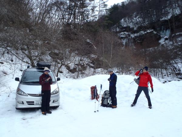 駐車スペースからしっかり準備。