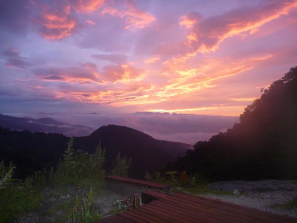 鑓温泉からの日の出